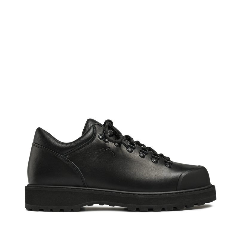 Cornaro Black Leather M