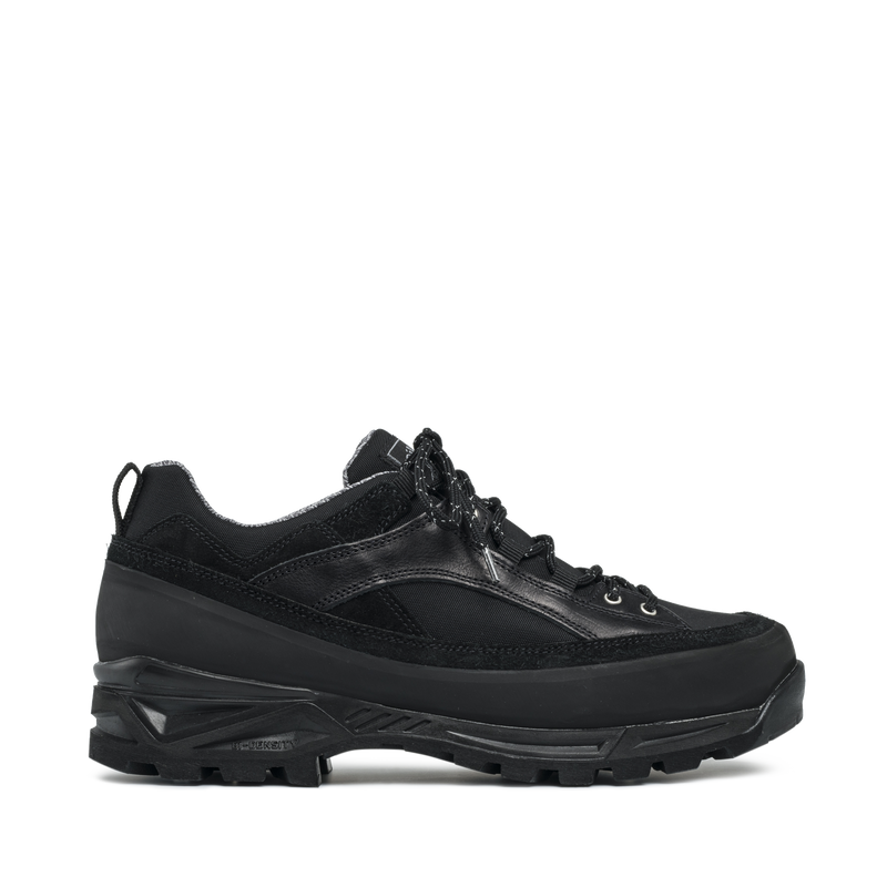 Grappa Hiker Black Fabric M