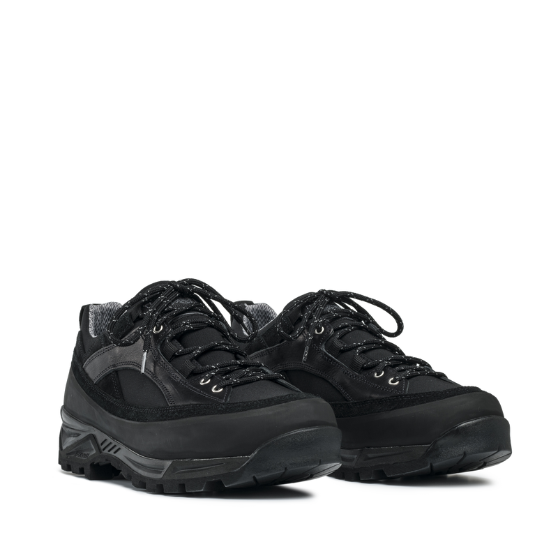 Grappa Hiker Black Fabric M